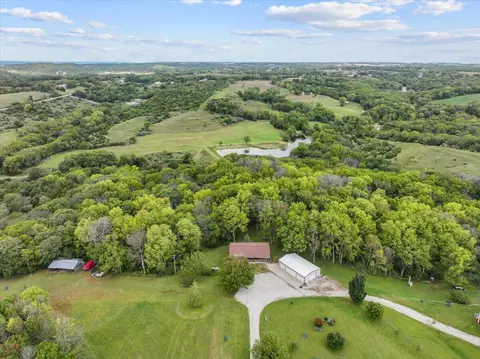 21586 Goode Ave, Glenwood, IA 51534