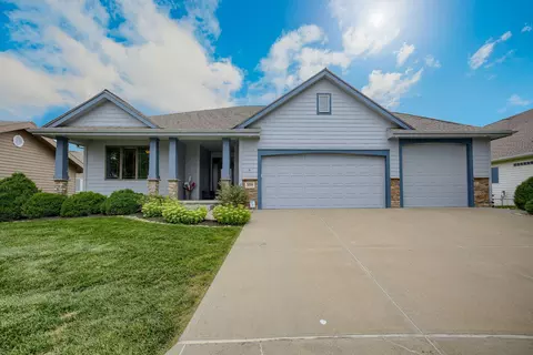 3204 Gold Rush Rd, Council Bluffs, IA 51501