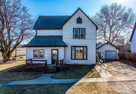 105 Court St, Harlan, IA 51537