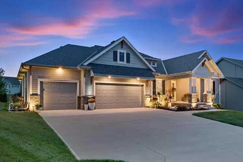 3 Lilac Cir, Council Bluffs, IA 51503