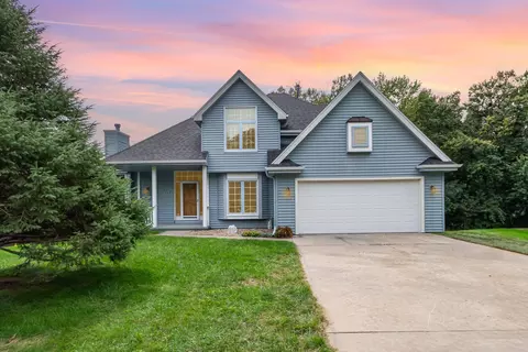 184 Dayan Dr, Council Bluffs, IA 51503