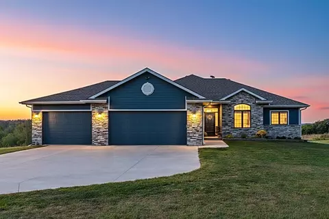 24174 205th St, Crescent, IA 51526