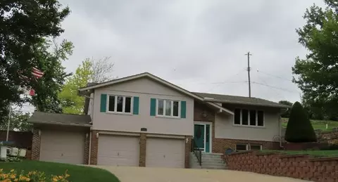 70 Caribou Cir, Council Bluffs, IA 51503