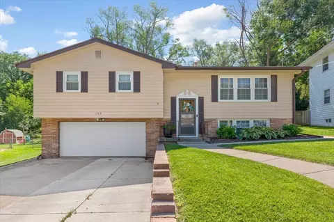 145 Zenith Dr, Council Bluffs, IA 51503