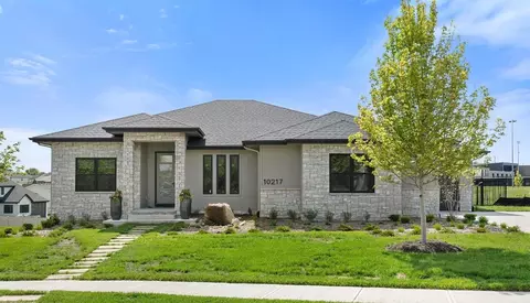 10217 S 183rd Ave Cir, Omaha, NE 68136
