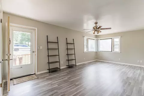 1302 Maple St, Sidney, IA 51652