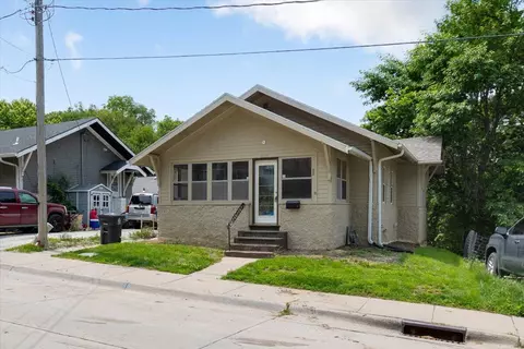 620 Stutsman St, Council Bluffs, IA 51503