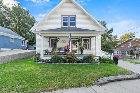 321 Fuller Ave, Council Bluffs, IA 51503