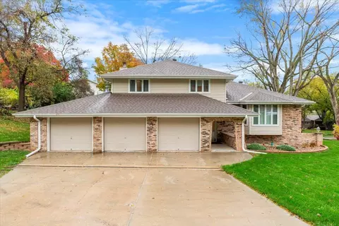 109 Dorset Ave, Council Bluffs, IA 51503