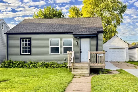 3015 Ave G, Council Bluffs, IA 51501