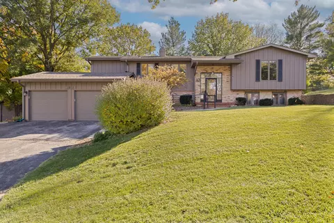1011 Simms Ave, Council Bluffs, IA 51503