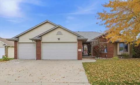 1313 Aster Cir, Council Bluffs, IA 51503
