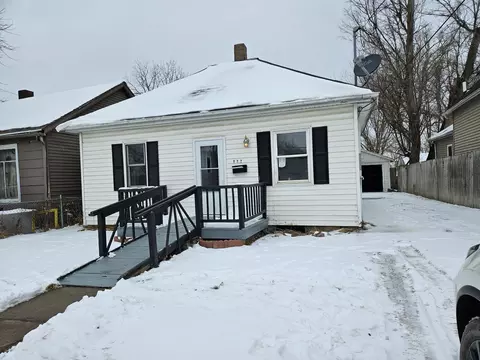 922 16th Ave, Council Bluffs, IA 51503
