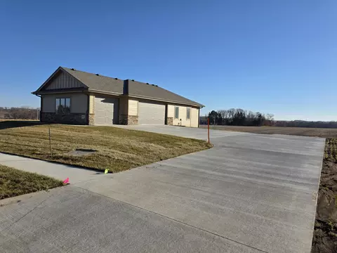 601 Patton Loop, Avoca, IA 51521 photo 3