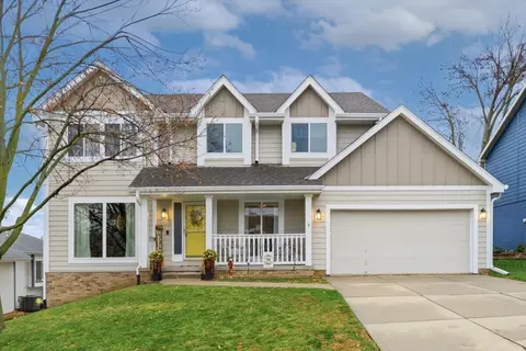 195 Woodbury Cir, Council Bluffs, IA 51503