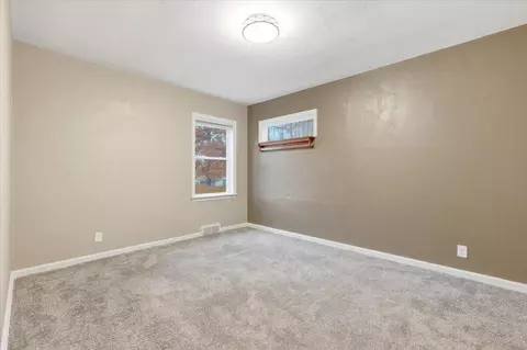 Bedroom - 539 High St, Carson, IA 51525 photo 4 of 6