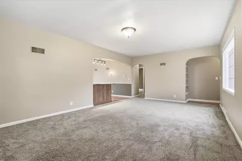 Living - 539 High St, Carson, IA 51525 photo 3 of 8