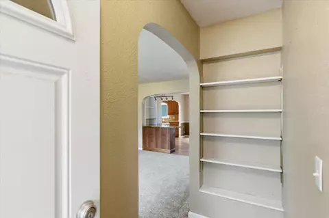 Entry Way - 539 High St, Carson, IA 51525 photo 1 of 3