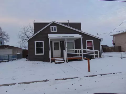 44 Huron Cir, Council Bluffs, IA 51501