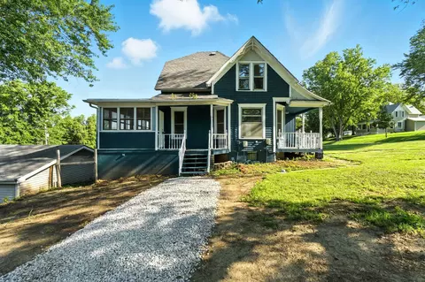 506 N Walnut St, Avoca, IA 51521