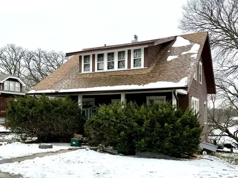 801 Oakland Ave, Oakland, IA 51560
