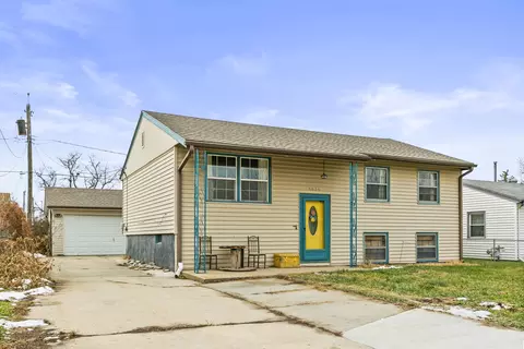 4026 Ramelle Dr, Council Bluffs, IA 51501