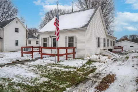 808 Park St, Woodbine, IA 51579