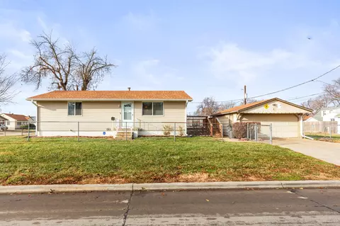 400 N 31st St, Council Bluffs, IA 51501