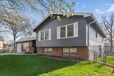 3261 S 131st Cir, Omaha, NE 68144