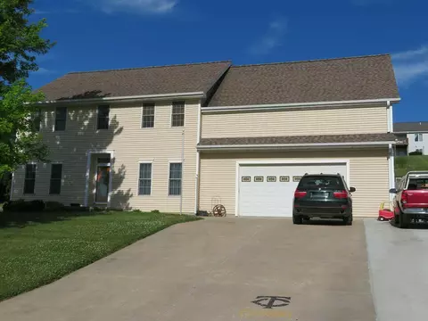 709 2nd St, Neola, IA 51559