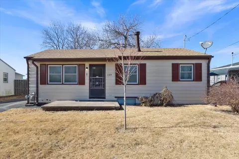1324 N 22nd St, Council Bluffs, IA 51501