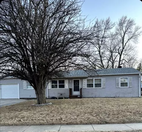 910 N Walnut St, Glenwood, IA 51534
