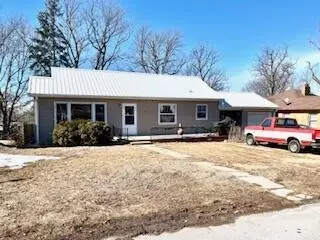 502 S Gates St, Oakland, IA 51560