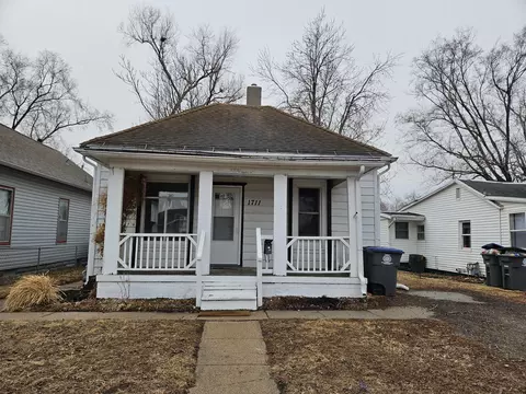 1711 7 Ave, Council Bluffs, IA 51501