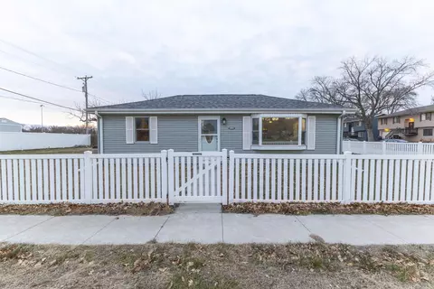 1520 N 17th St, Council Bluffs, IA 51501