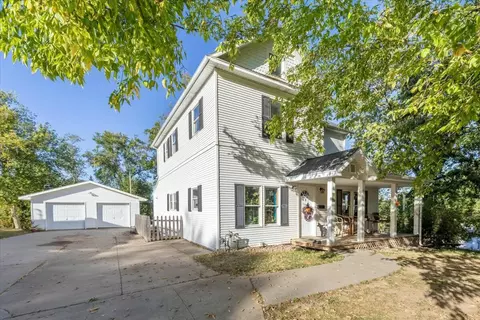 202 4th St, Glenwood, IA 51534