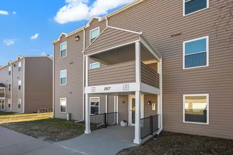 2817 Macineery Dr #1104, Council Bluffs, IA 51501