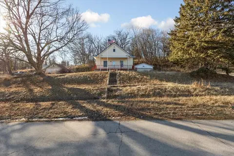 520 Oak St, Moorhead, IA 51558