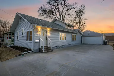 604 S 24 Street St, Council Bluffs, IA 51501