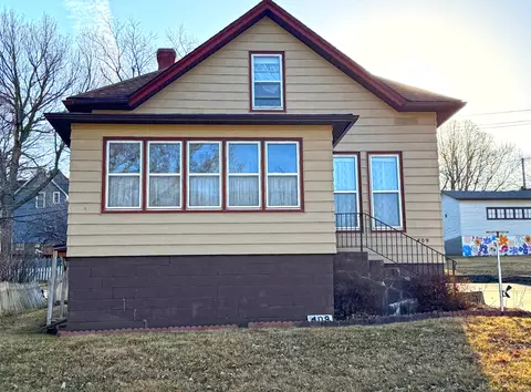 409 N Elm St, Avoca, IA 51521