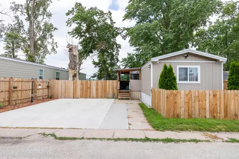 3506 John St, Council Bluffs, IA 51501