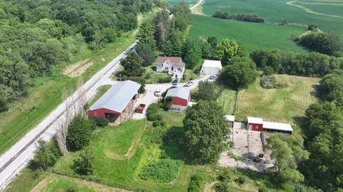 1228 Panora Ave, Woodbine, IA 51579