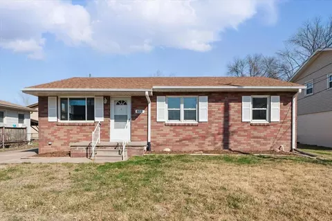 625 N 36th St, Council Bluffs, IA 51501
