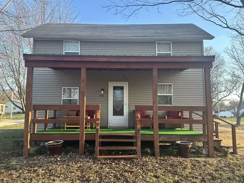 212 E Valley Ave, Shenandoah, IA 51601