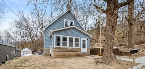 815 Commercial St, Council Bluffs, IA 51503