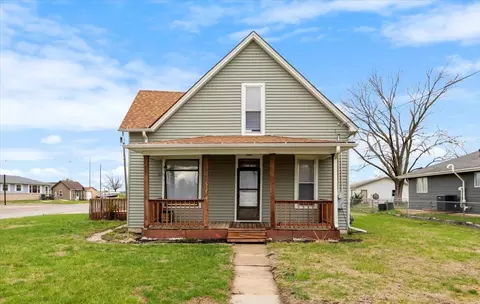1816 S 13th St, Council Bluffs, IA 51501