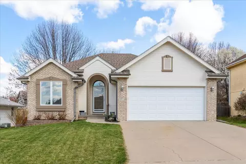 2718 Tara Hills St, Council Bluffs, IA 51503