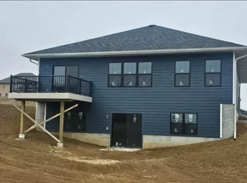 Exterior - 509 Patton Loop, Avoca, IA 51521 photo 3 of 4