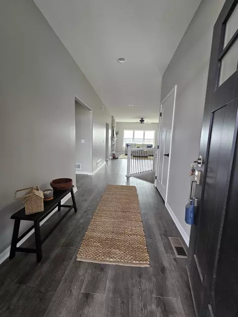 Entry Way - 509 Patton Loop, Avoca, IA 51521 photo 2 of 4