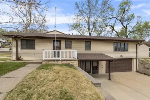 634 Lori Ln, Council Bluffs, IA 51503